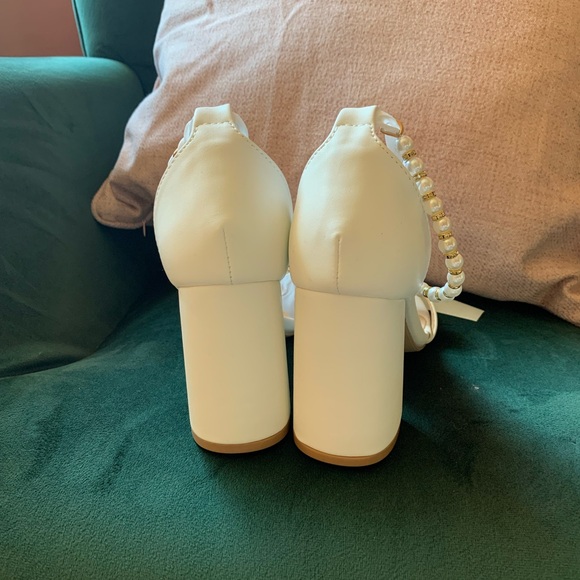 Pearl Wedding Shoes - Picture 4 of 9